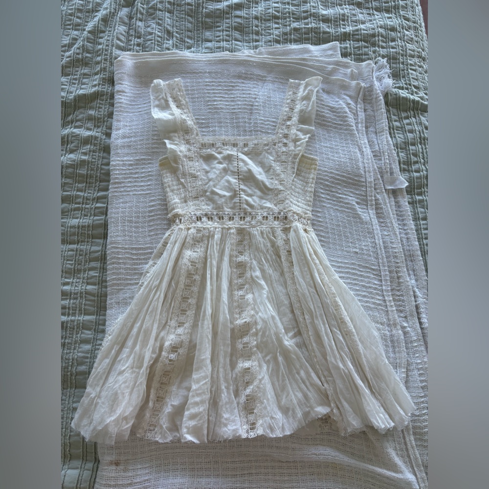 Elegant White Lace Dress